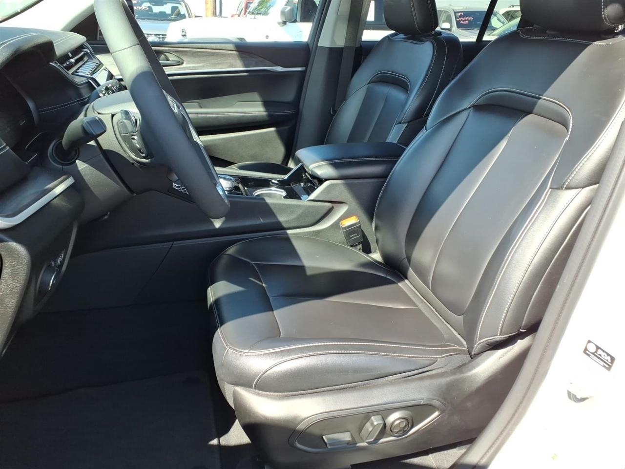 Jeep Grand Cherokee Limited 4x4 2023