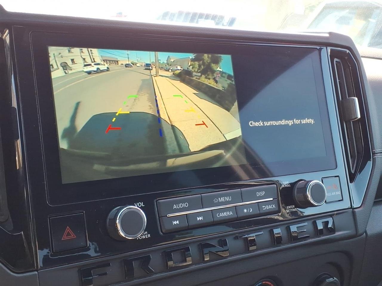 Nissan Frontier Crew Cab 4x4 SV 2026
