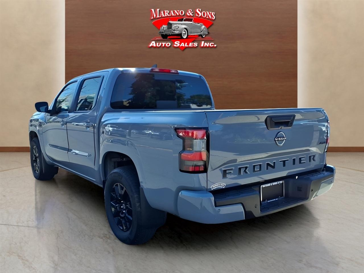 Nissan Frontier Crew Cab 4x4 SV 2026
