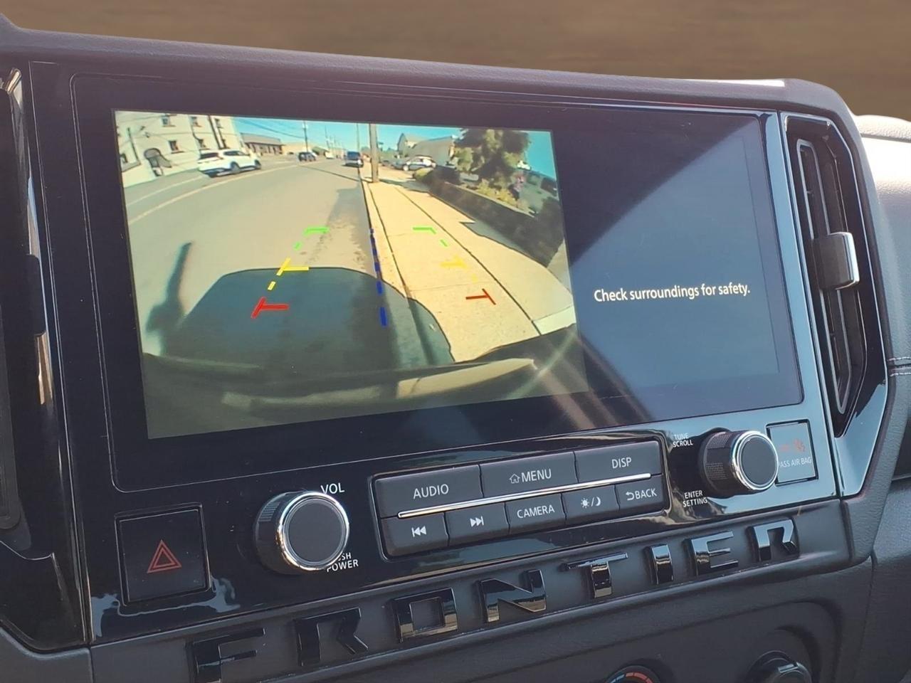 Nissan Frontier Crew Cab 4x4 SV 2026