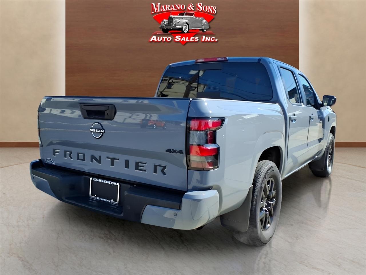 Nissan Frontier Crew Cab 4x4 SV 2026