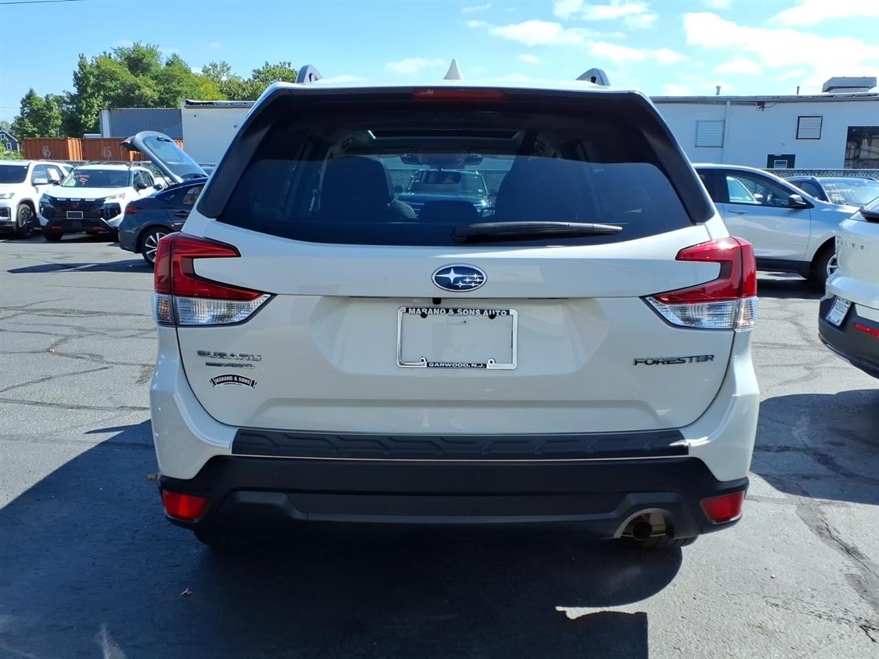 Subaru Forester Premium CVT 2023
