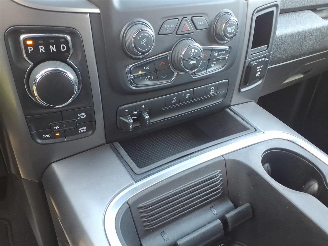 Ram Truck 1500 Classic Warlock 4x4 Quad Cab 6'4" Box 2022