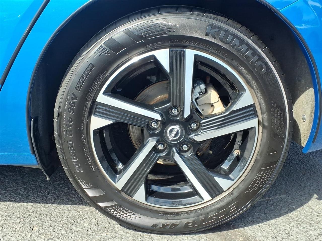 Nissan Sentra SV CVT 2024