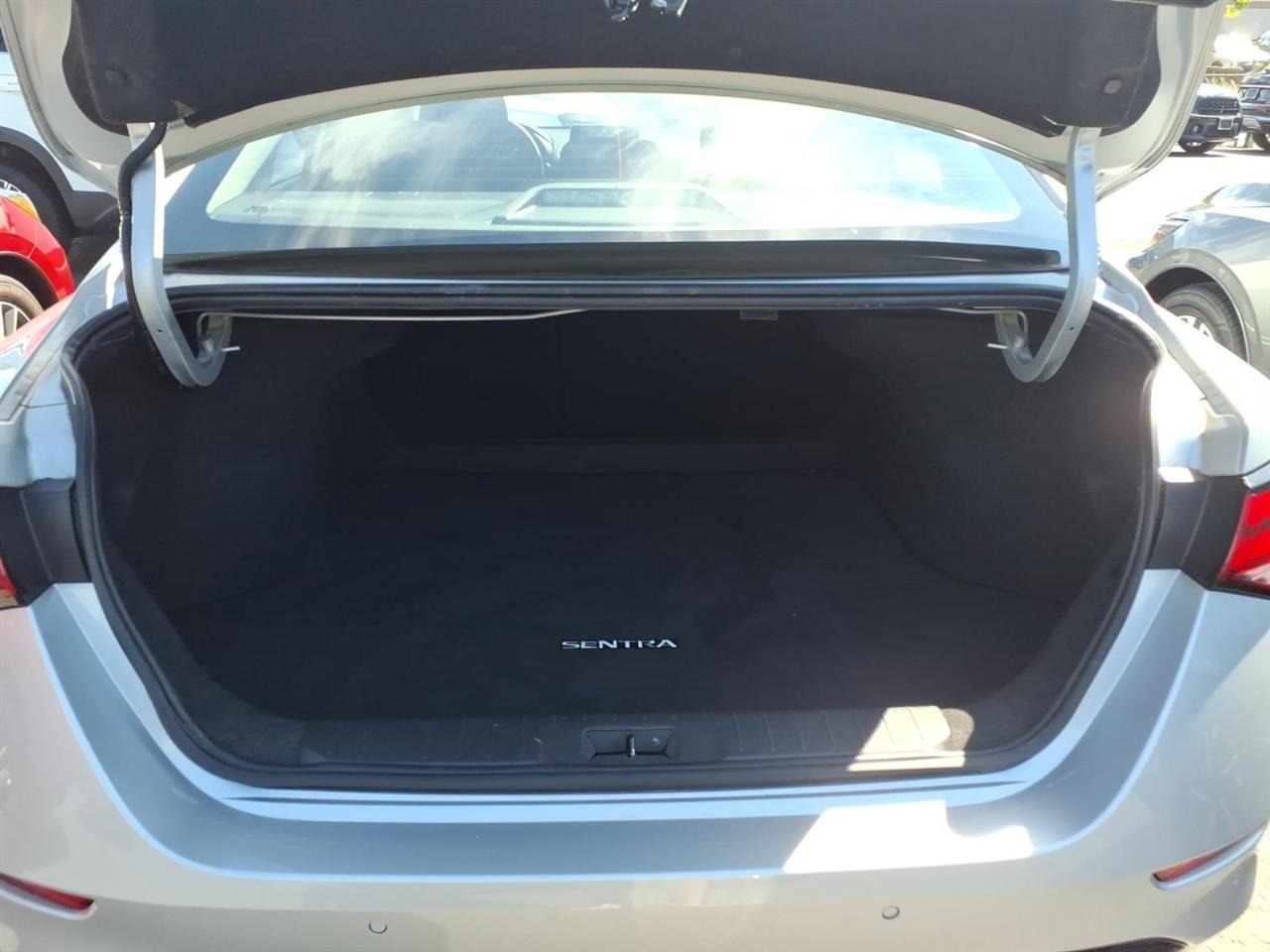 Nissan Sentra SV CVT 2023