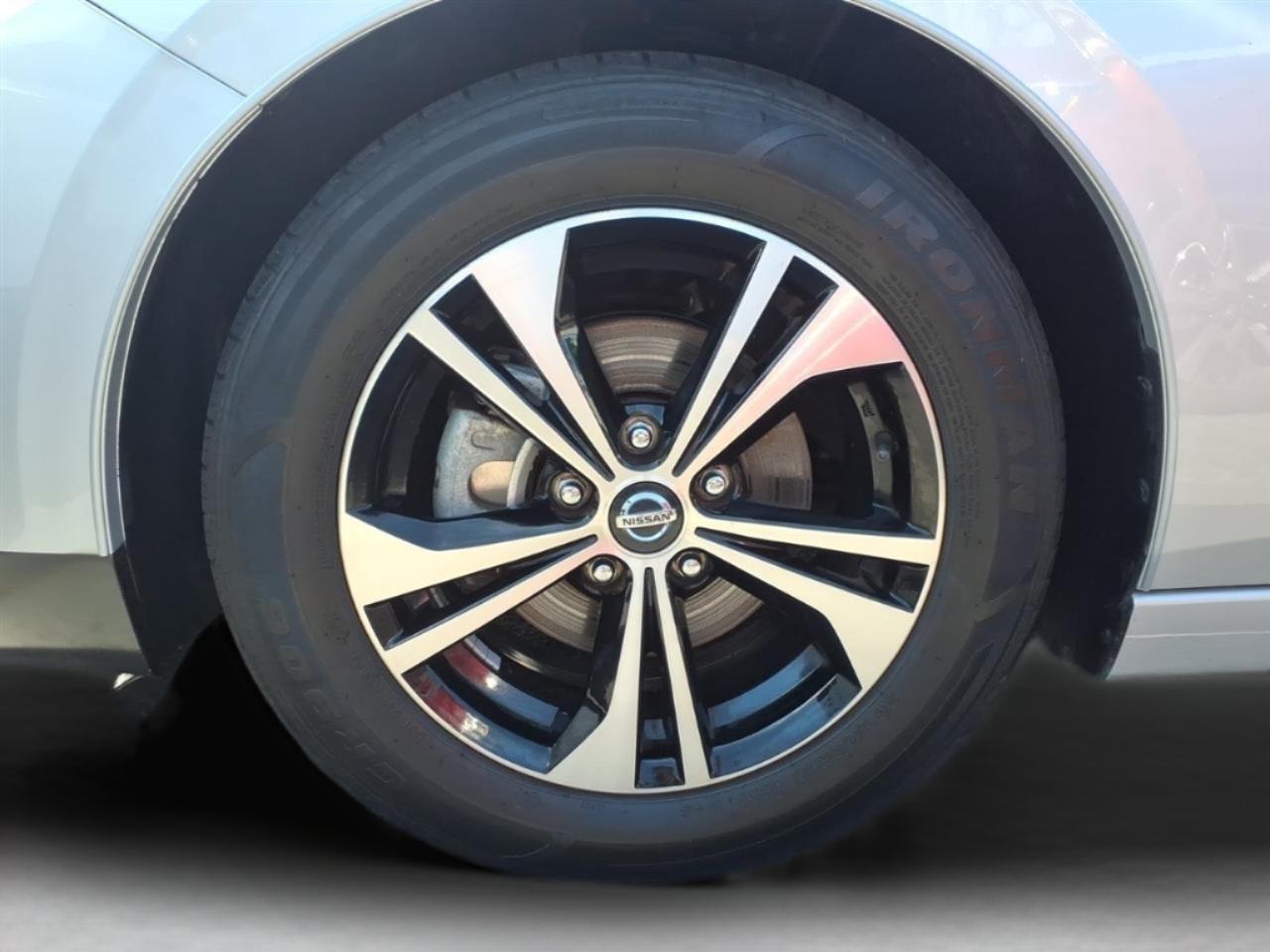 Nissan Sentra SV CVT 2023