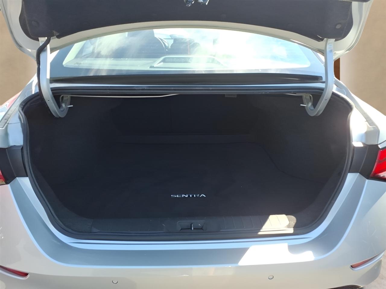 Nissan Sentra SV CVT 2023