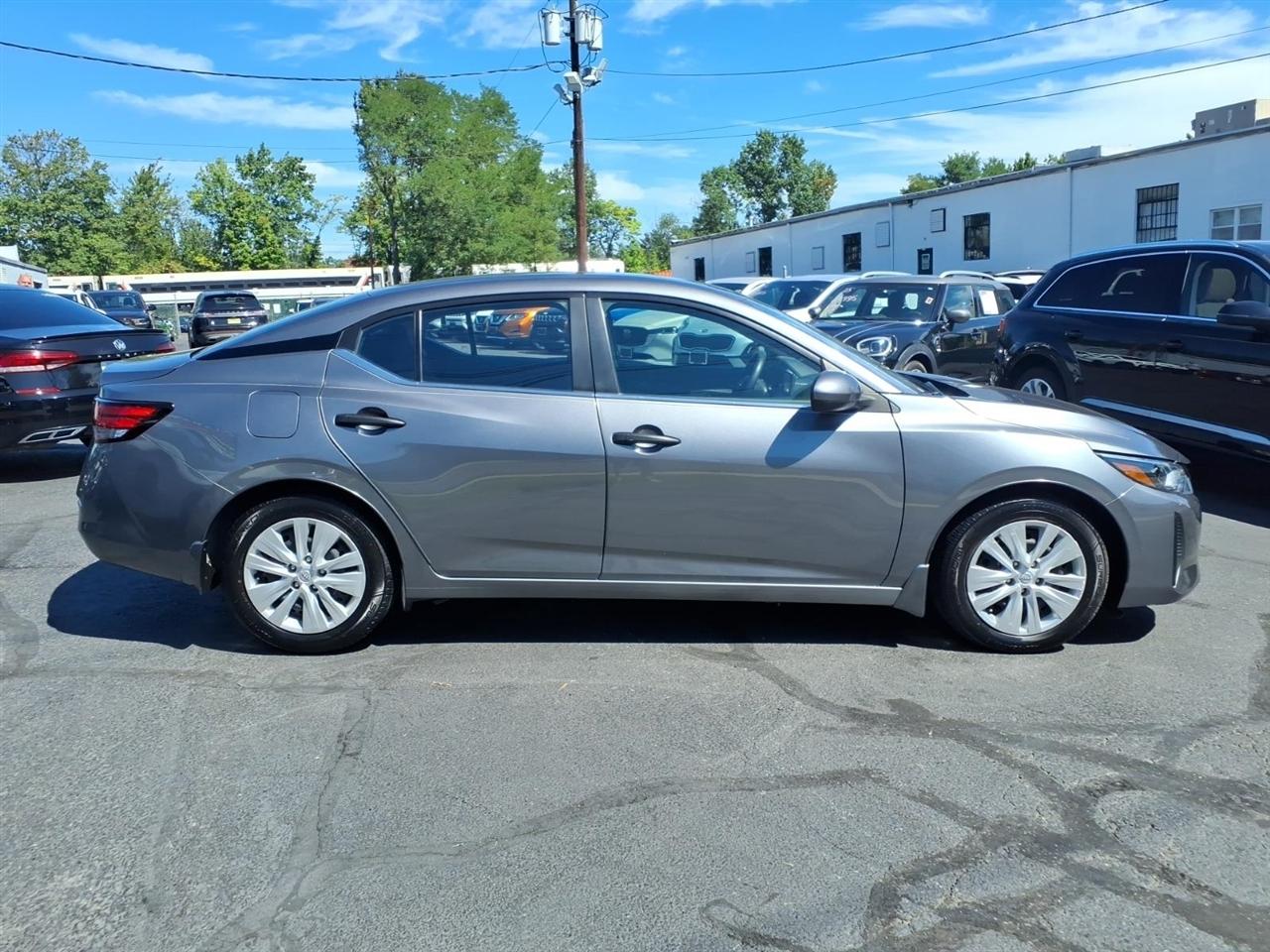 Nissan Sentra S CVT 2024