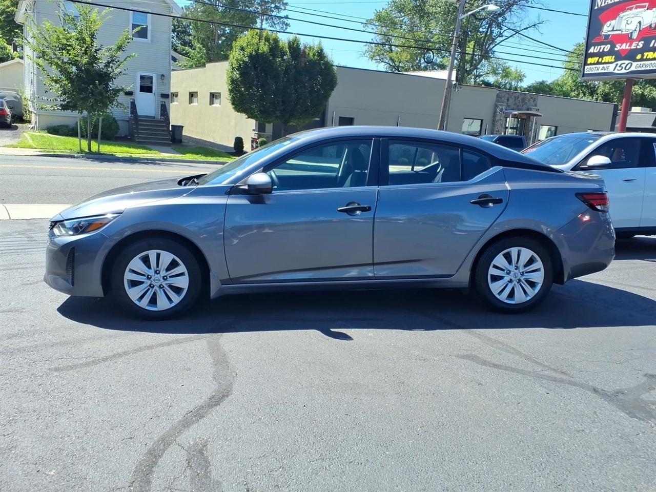 Nissan Sentra S CVT 2024