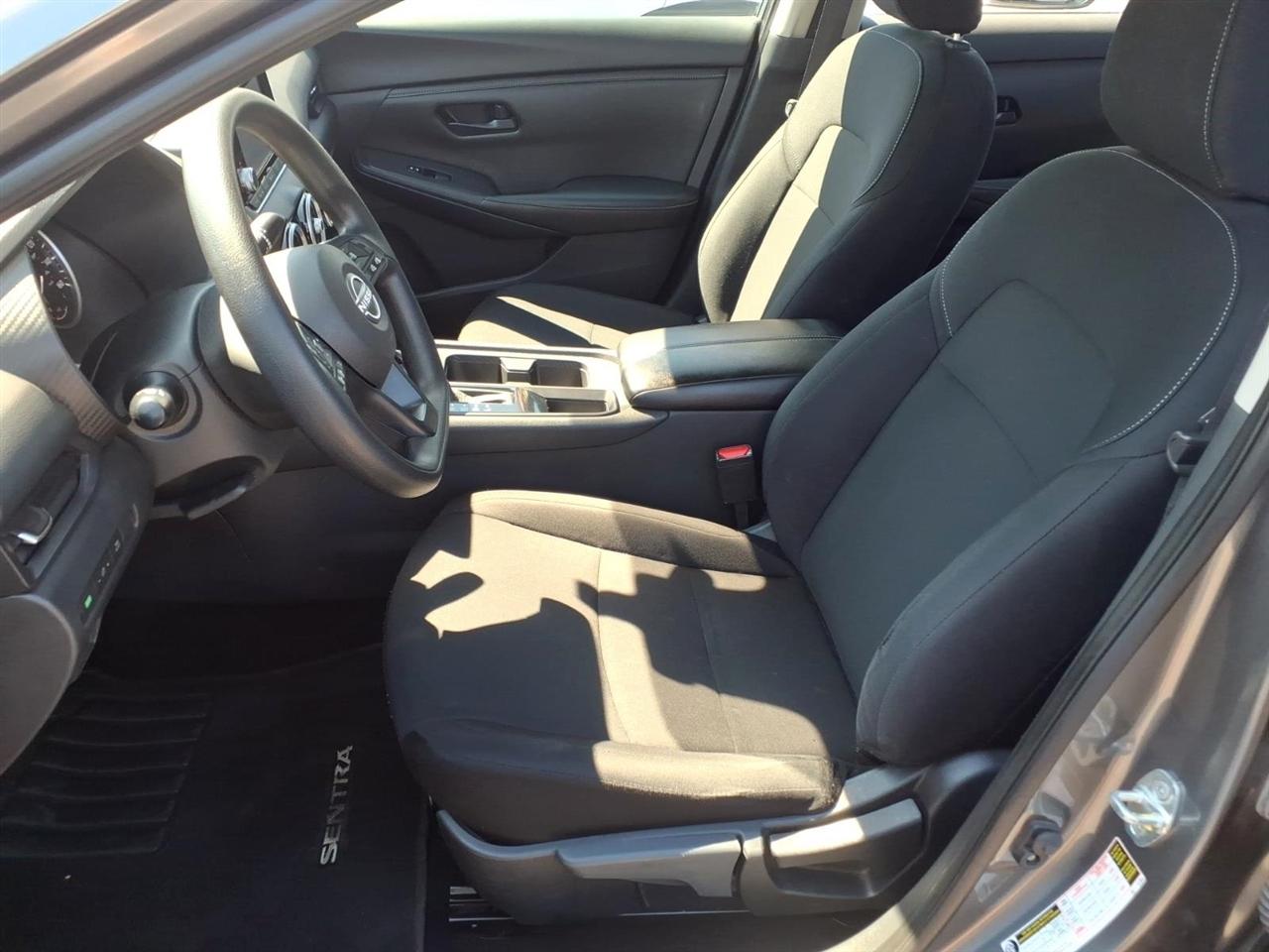 Nissan Sentra S CVT 2024