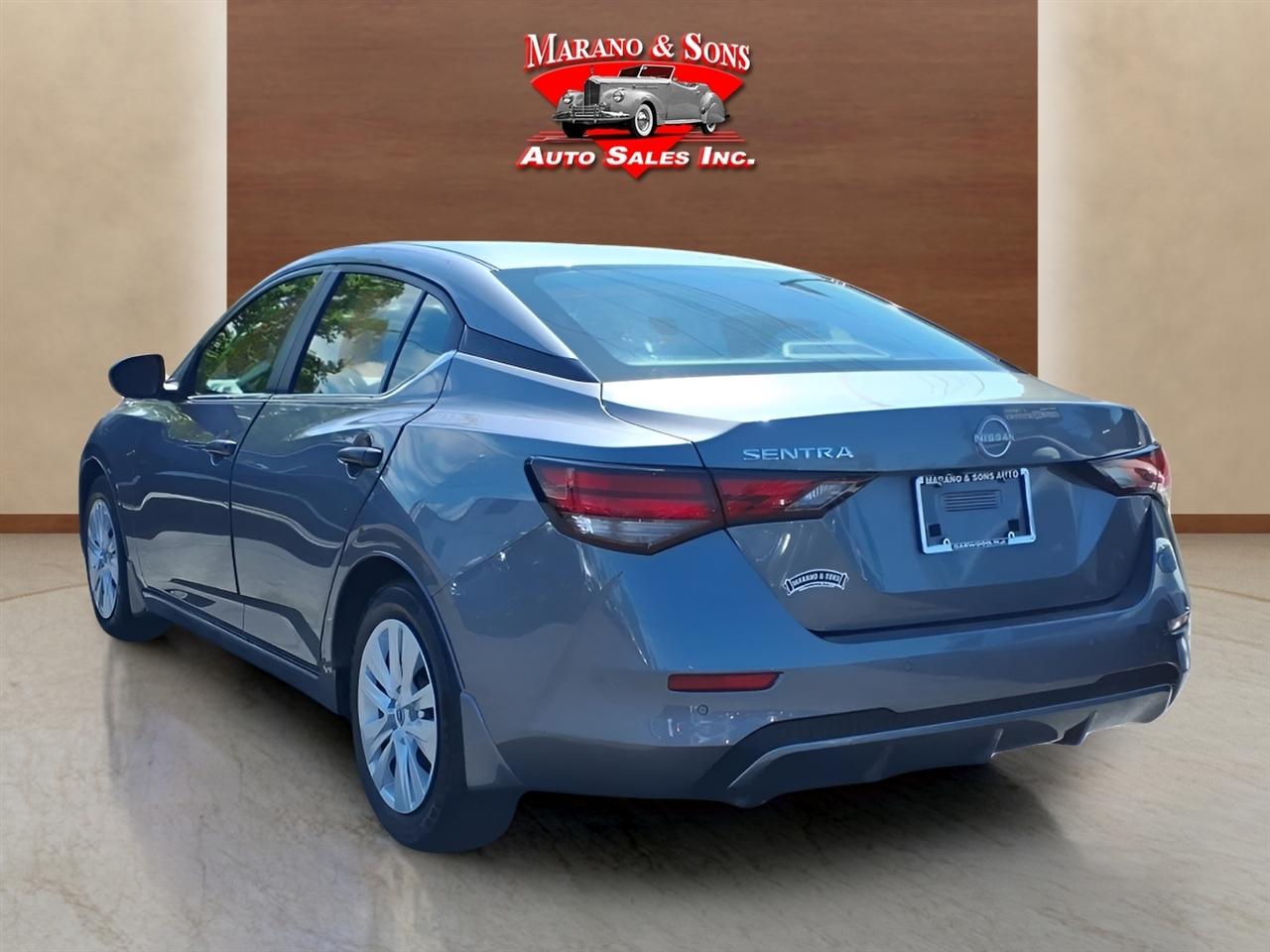 Nissan Sentra S CVT 2024
