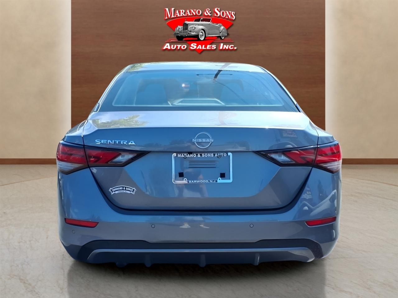 Nissan Sentra S CVT 2024