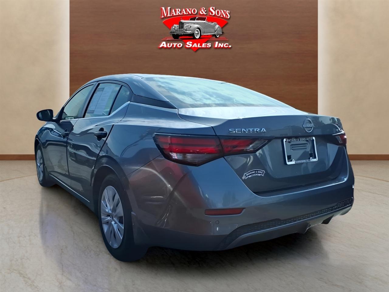 Nissan Sentra S CVT 2024