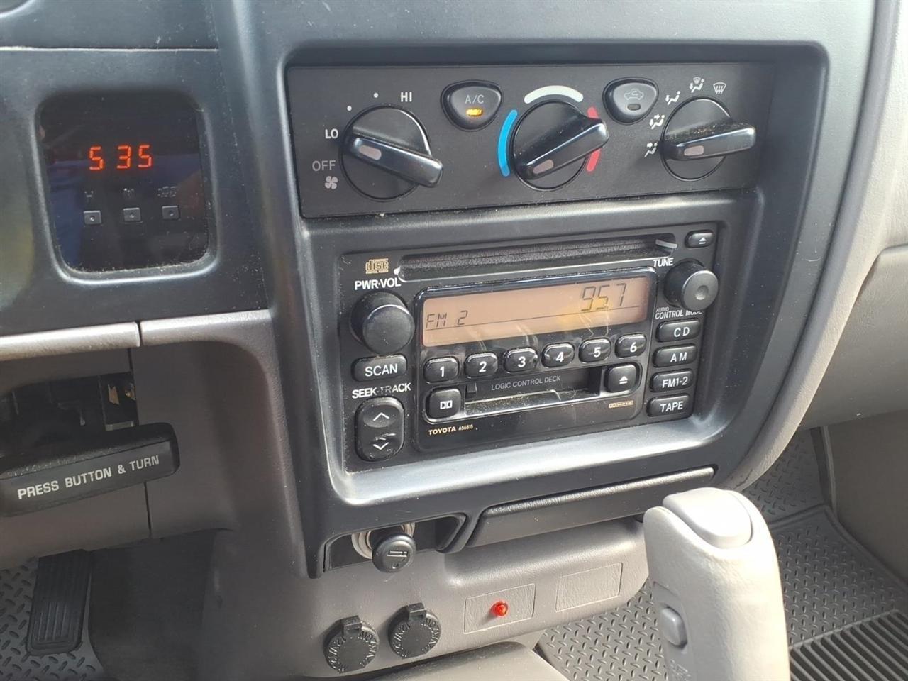 Toyota Tacoma Xtracab 3.4L V6 Auto 4WD 2002