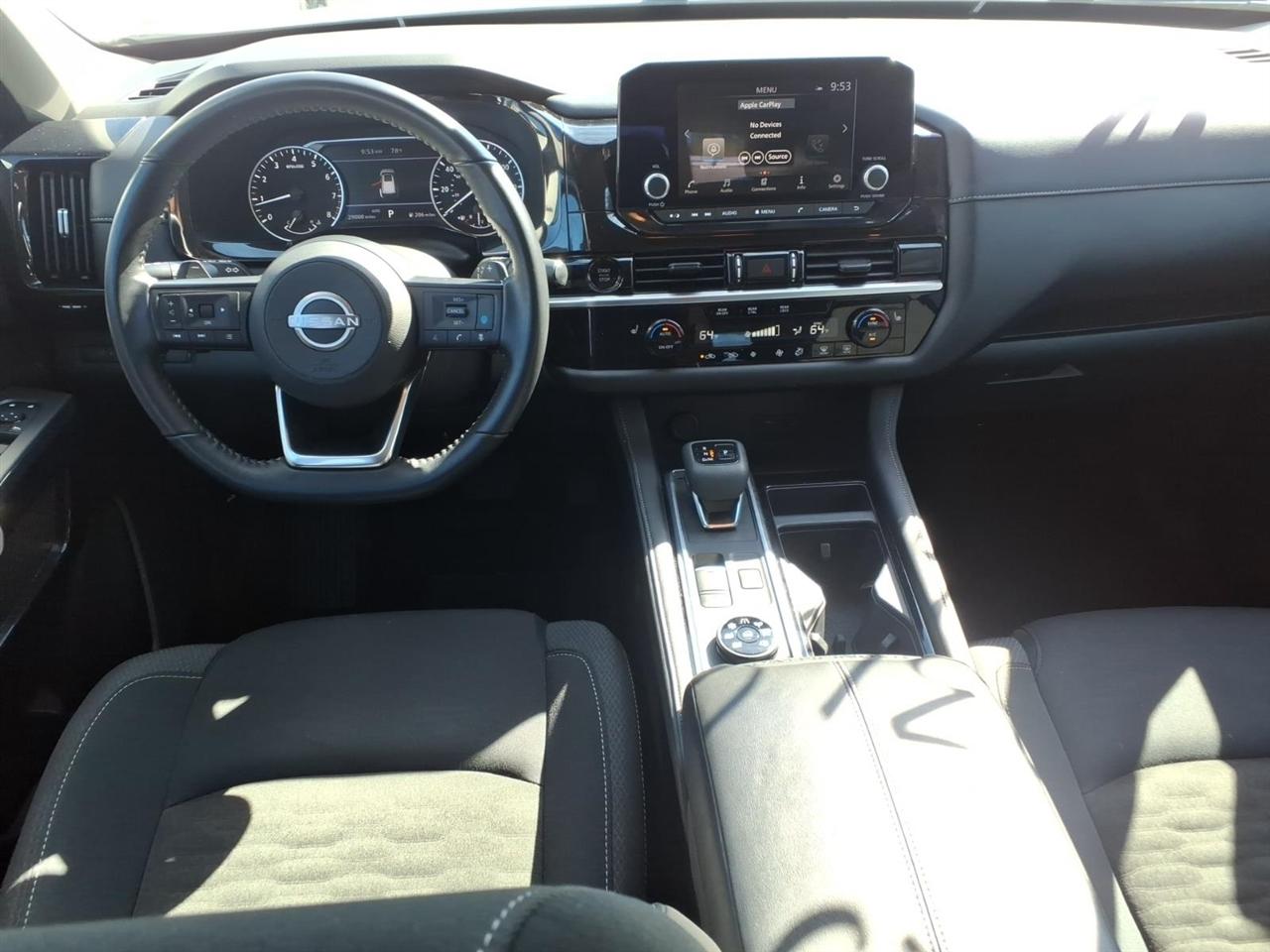 Nissan Pathfinder SV 4WD 2025