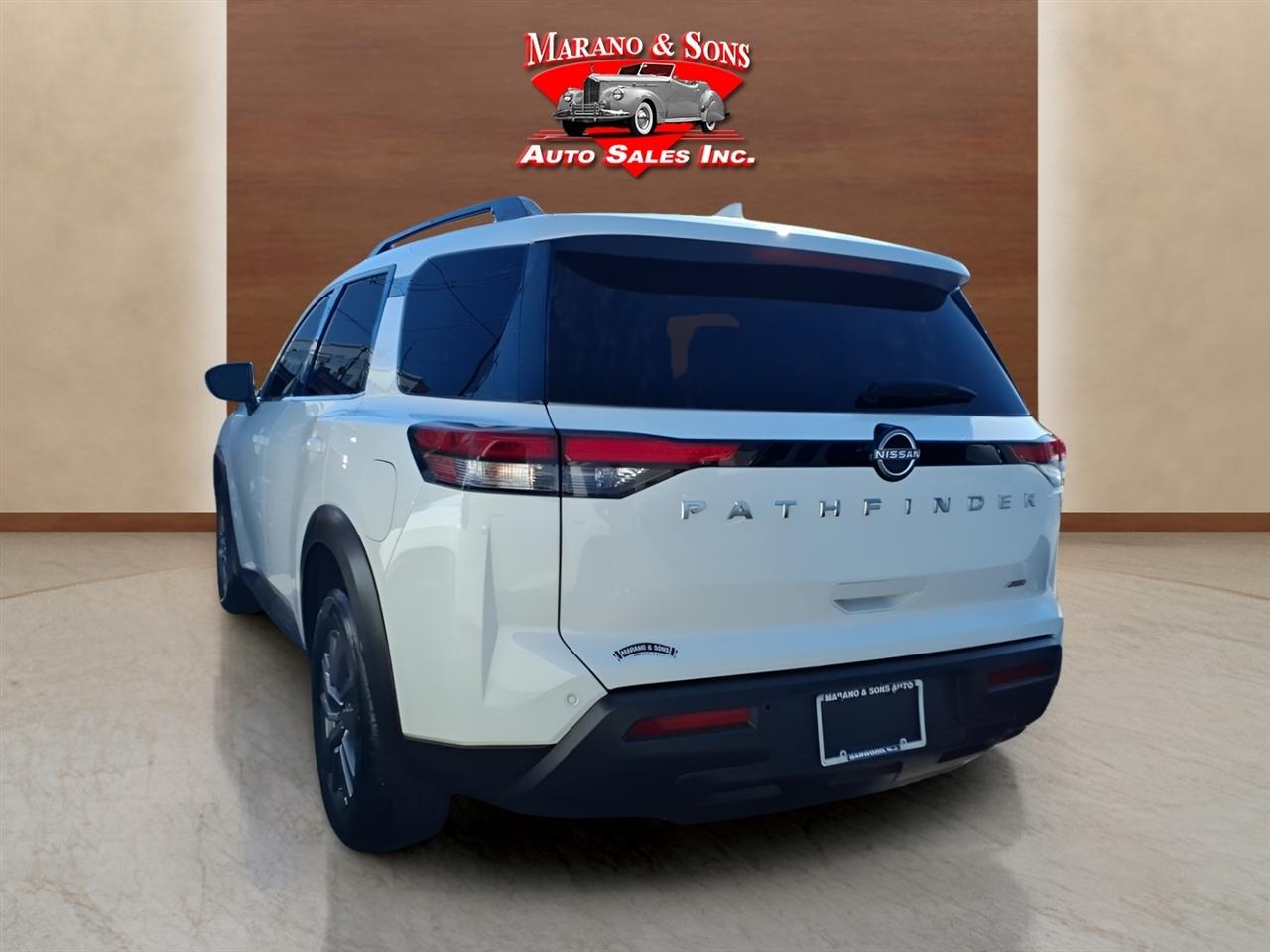 Nissan Pathfinder SV 4WD 2025