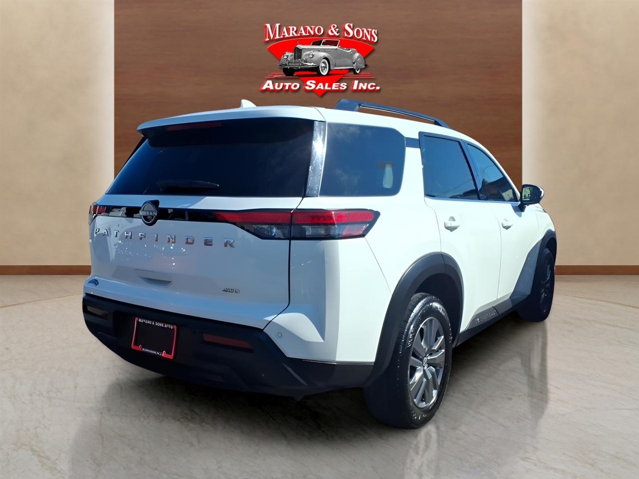 Nissan Pathfinder SV 4WD 2025