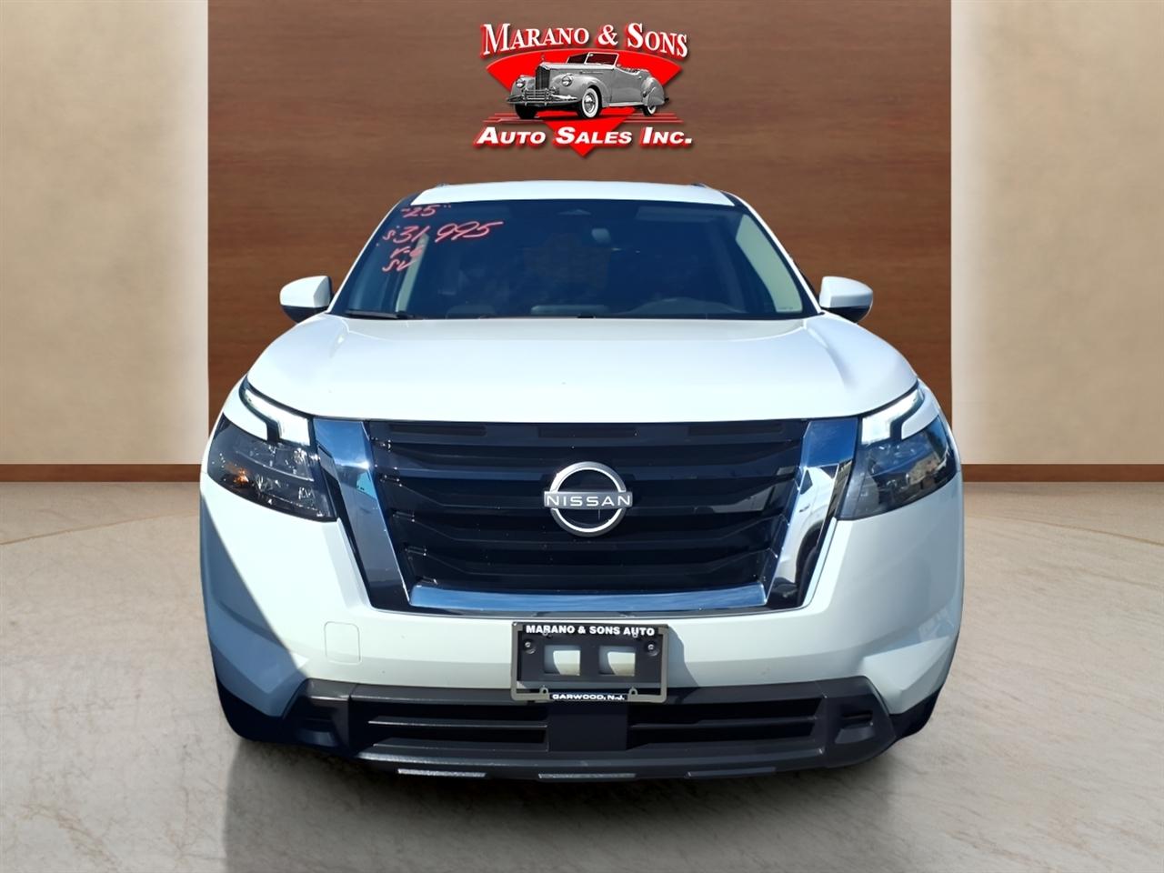 Nissan Pathfinder SV 4WD 2025