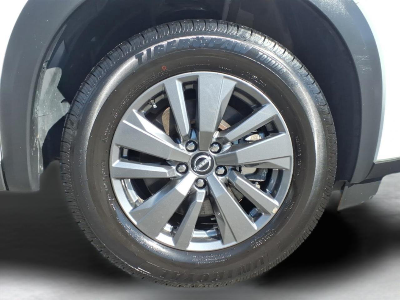 Nissan Pathfinder SV 4WD 2025