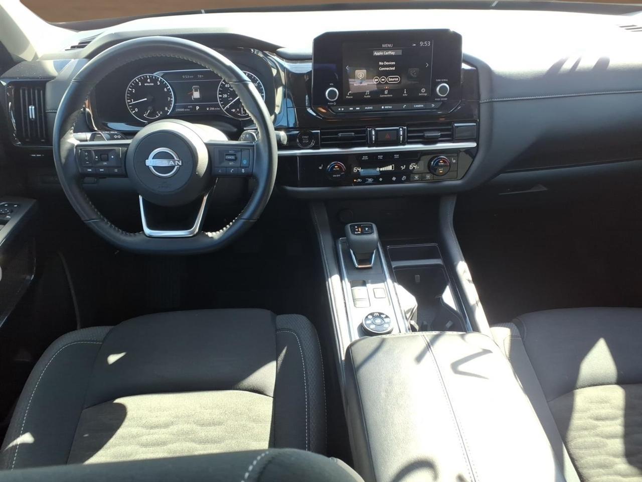 Nissan Pathfinder SV 4WD 2025