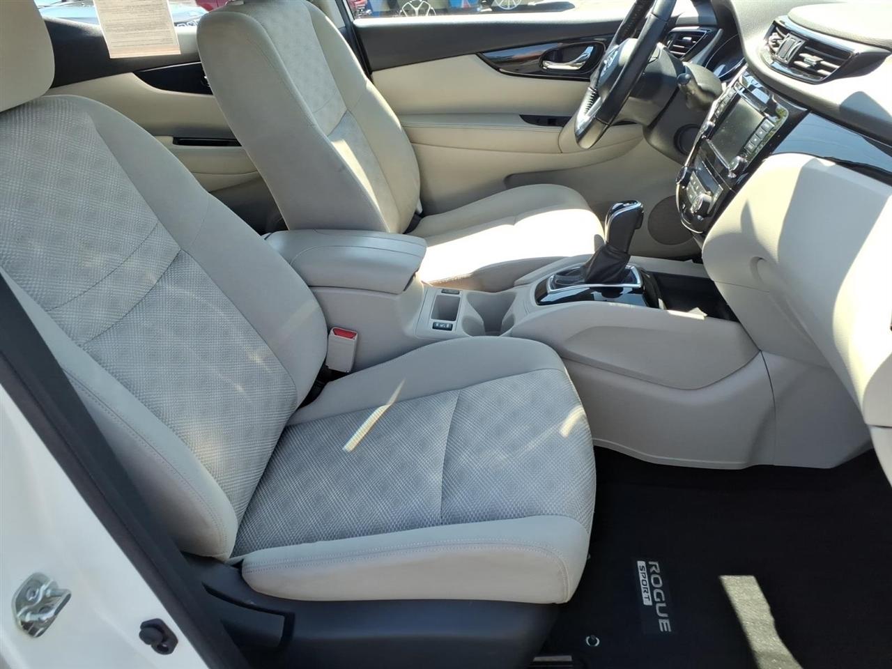Nissan Rogue Sport FWD SV 2020