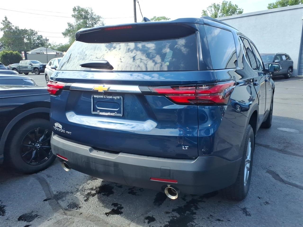 Chevrolet Traverse AWD 4dr LT Cloth w/1LT 2023