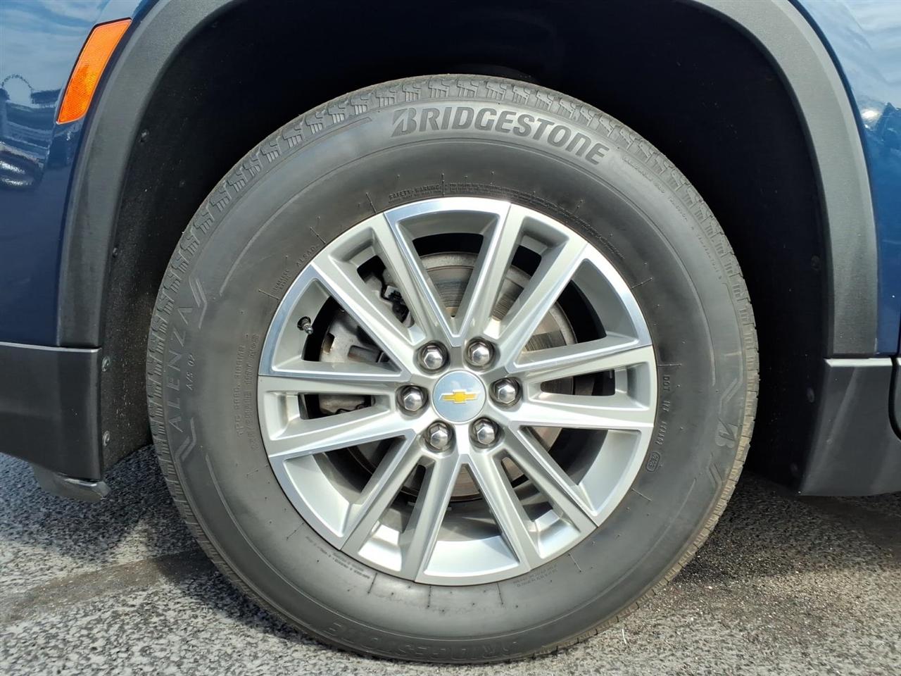 Chevrolet Traverse AWD 4dr LT Cloth w/1LT 2023