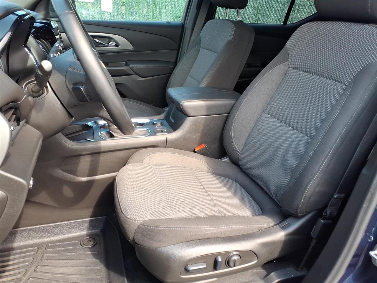 Chevrolet Traverse AWD 4dr LT Cloth w/1LT 2023