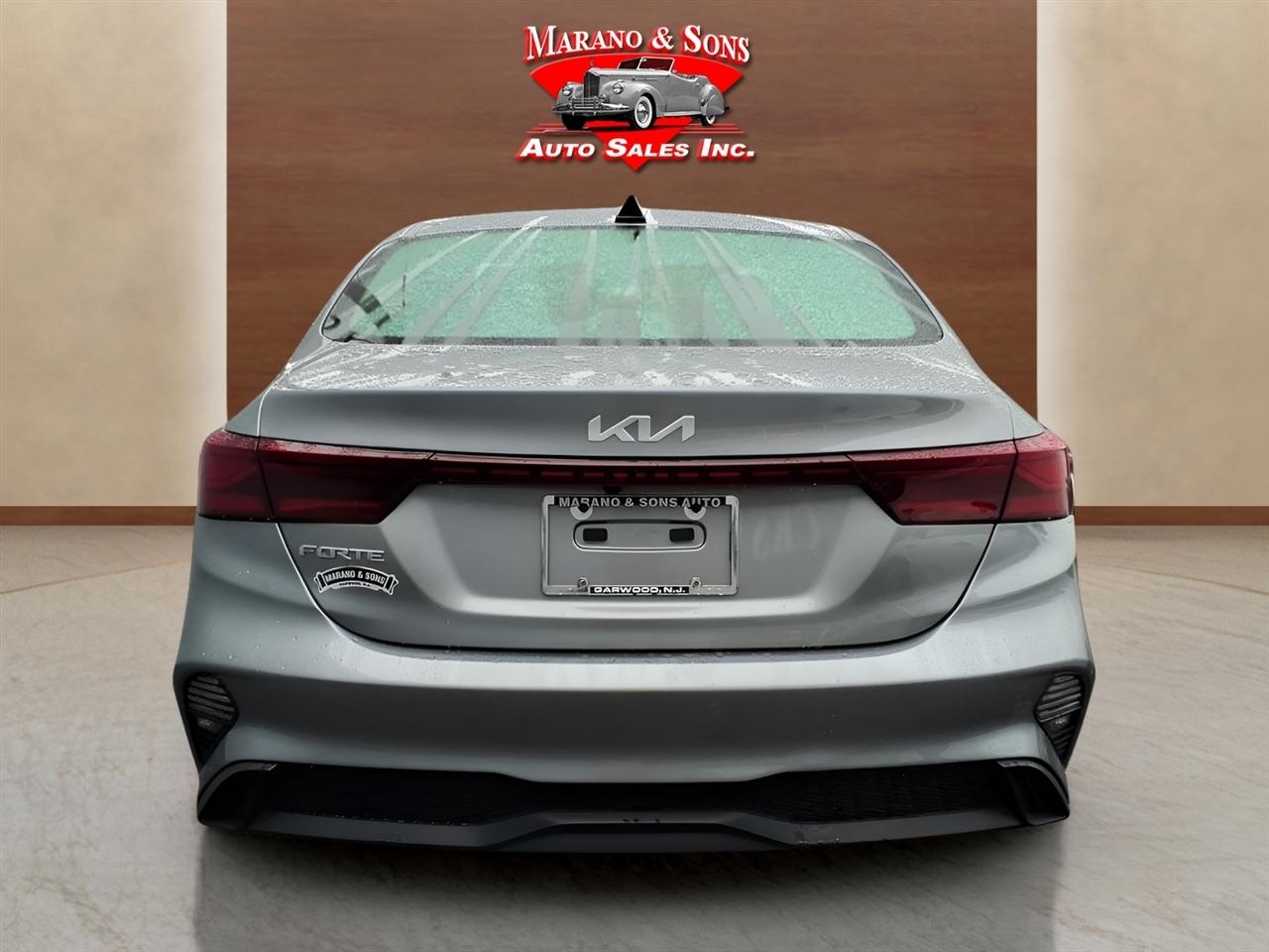 Kia Forte LXS IVT 2023