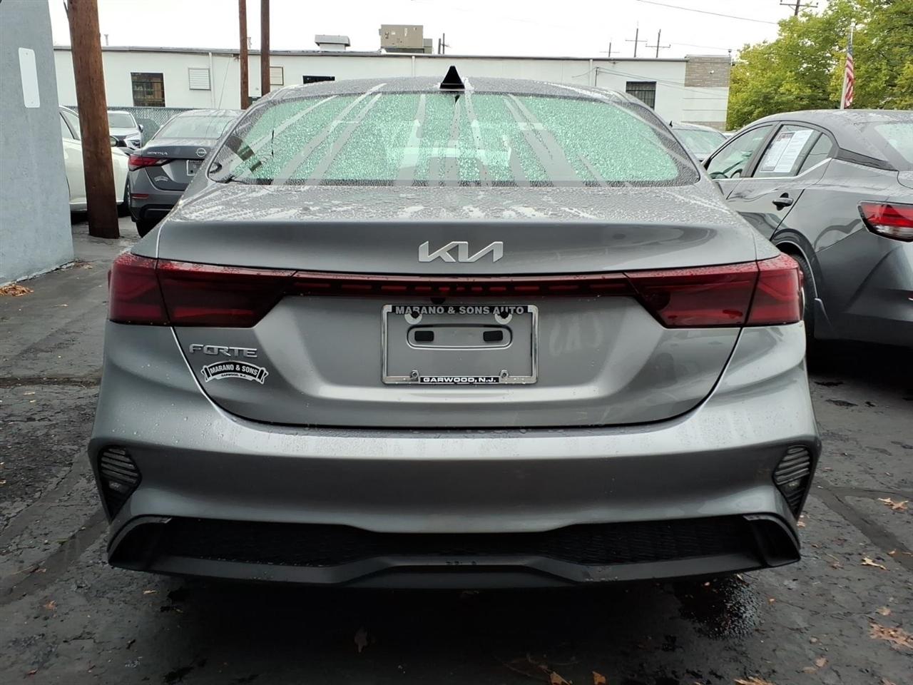 Kia Forte LXS IVT 2023