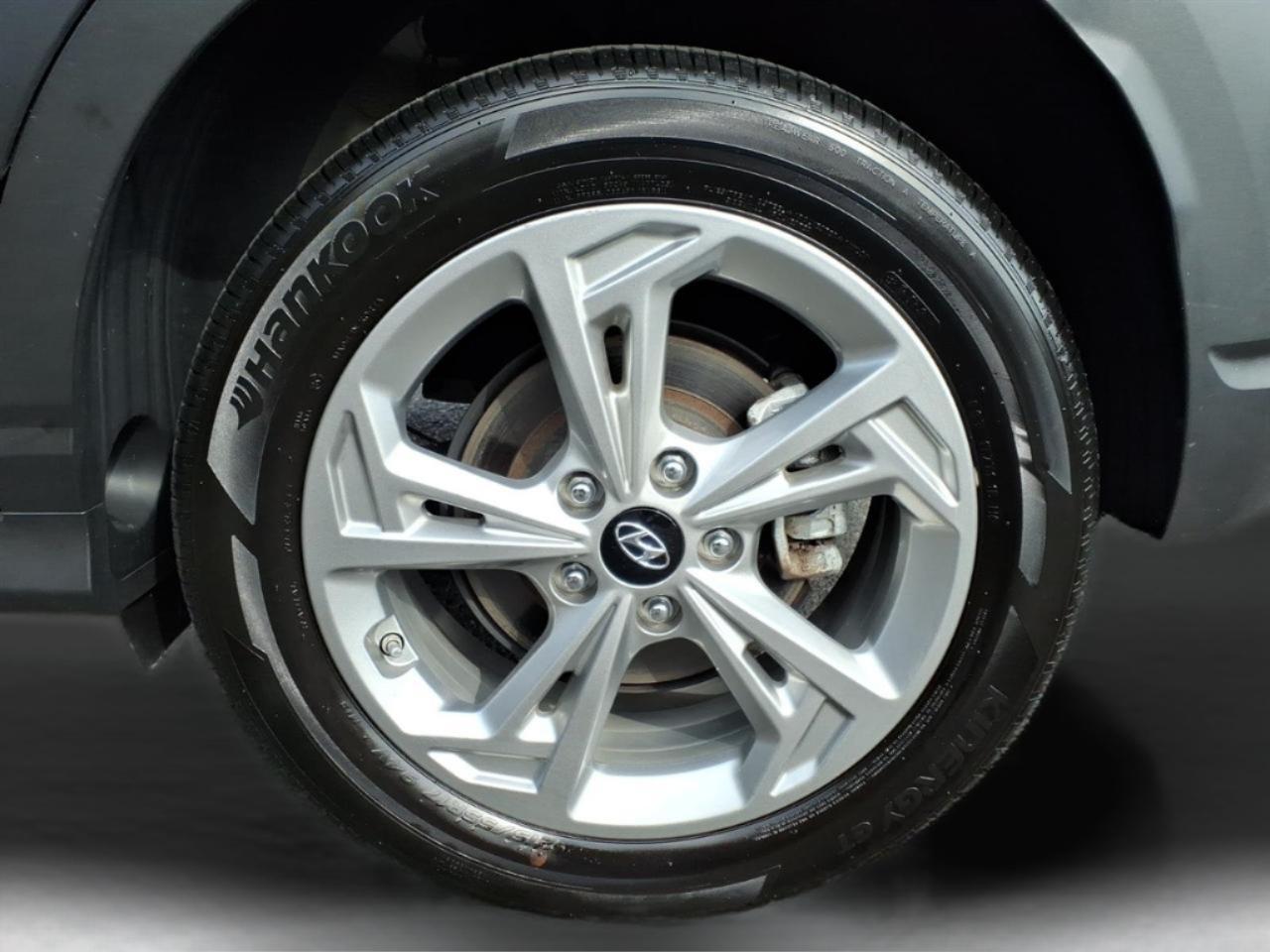 Hyundai Kona SEL Auto AWD 2023