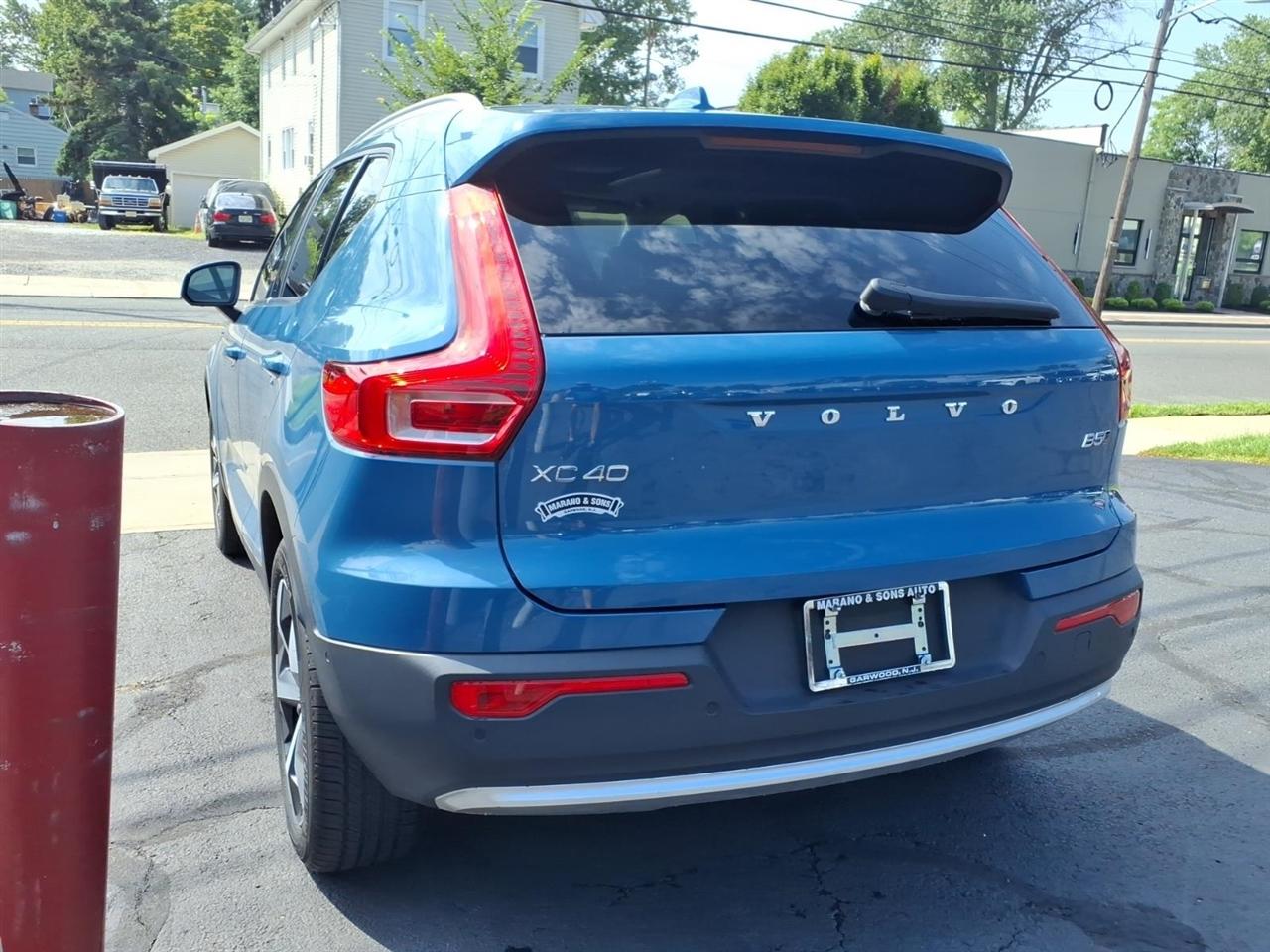 Volvo XC40 B5 AWD Plus Bright Theme 2024