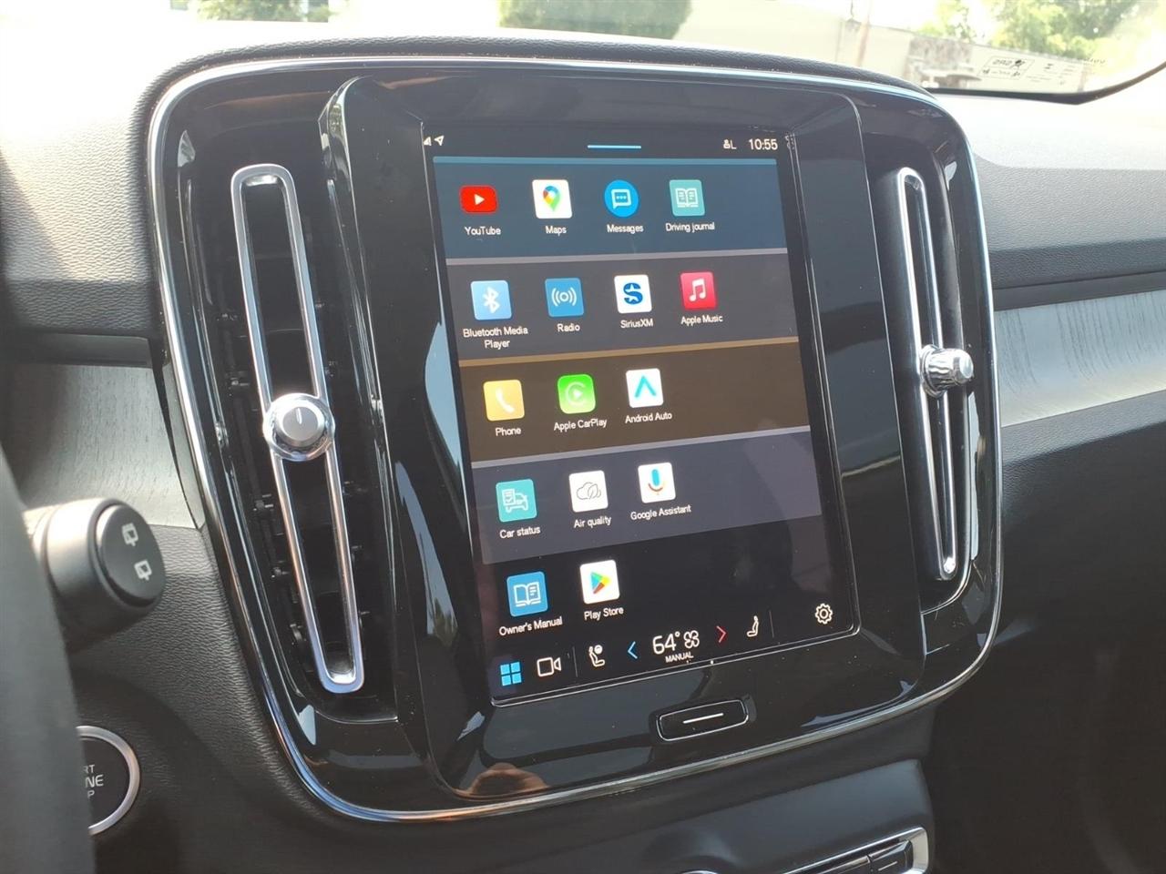 Volvo XC40 B5 AWD Plus Bright Theme 2024