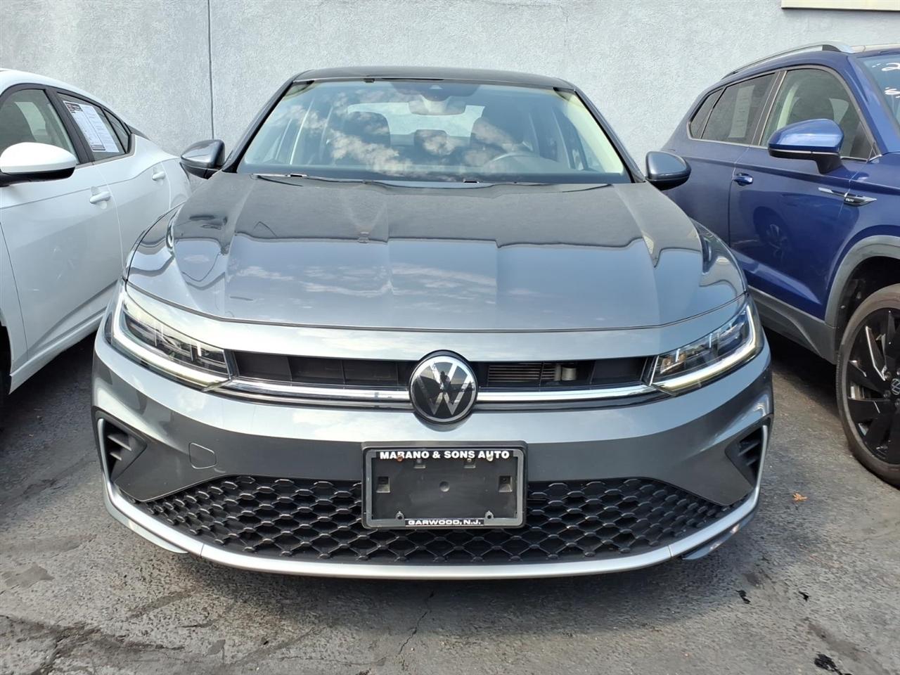 Volkswagen Jetta SE Auto 2025