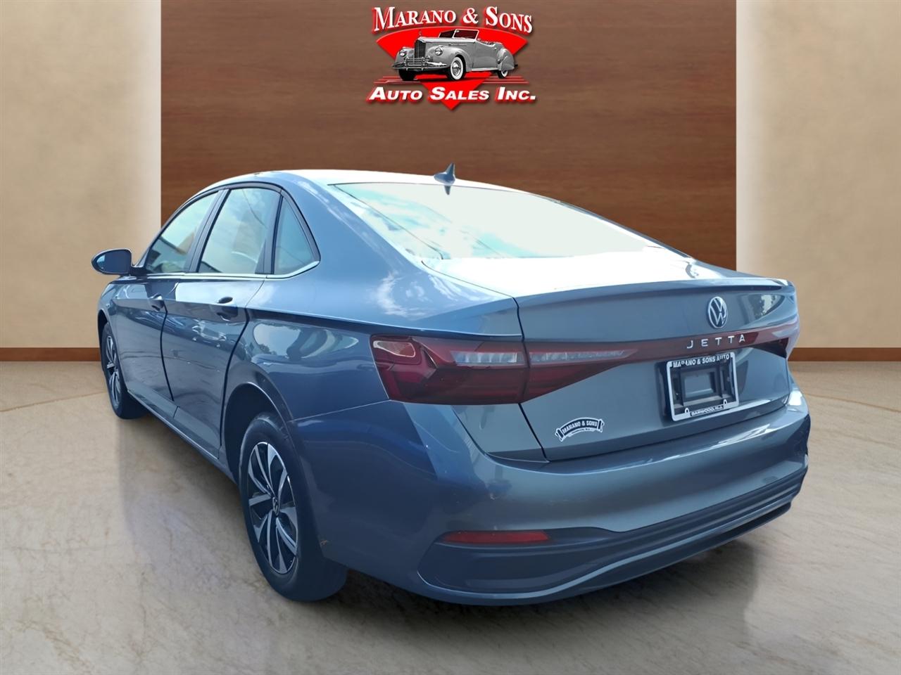 Volkswagen Jetta SE Auto 2025