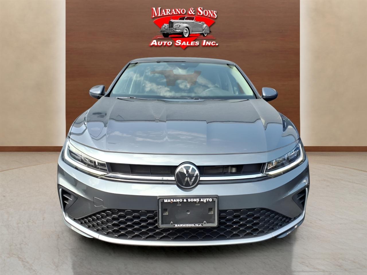Volkswagen Jetta SE Auto 2025