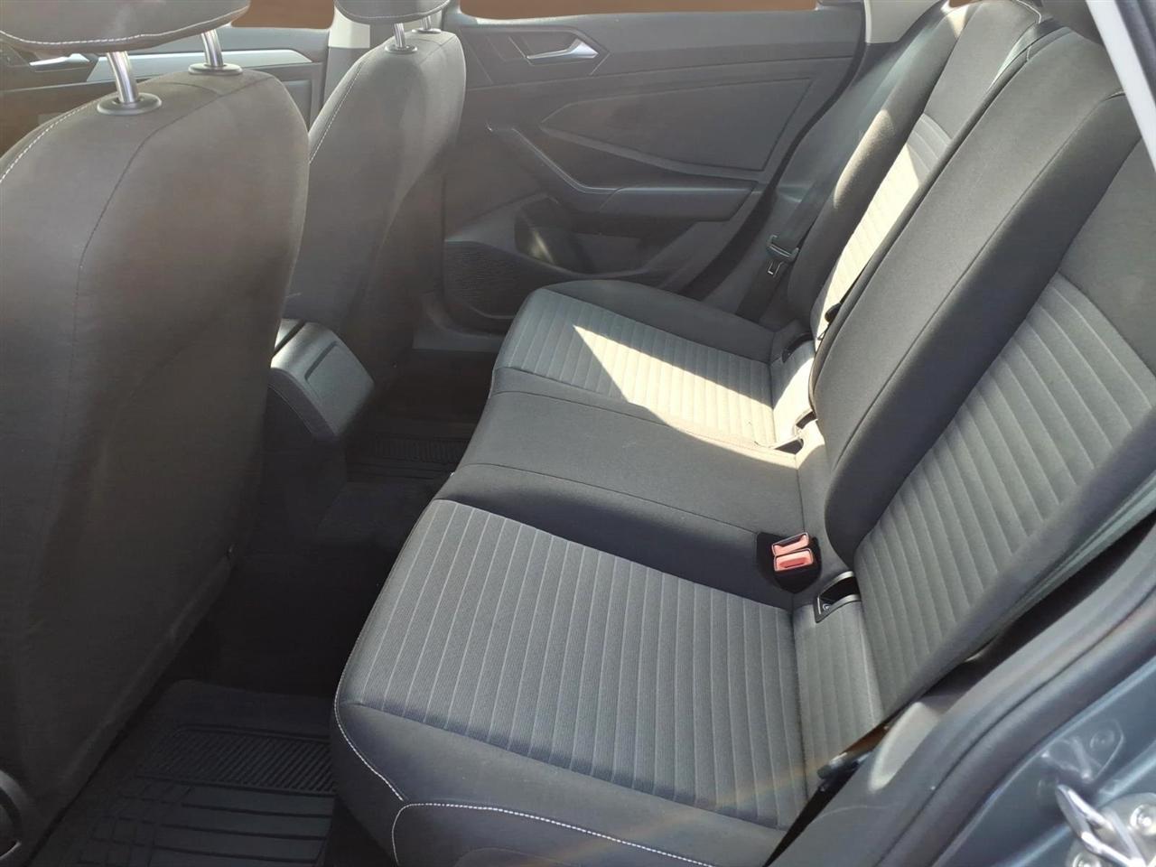 Volkswagen Jetta SE Auto 2025