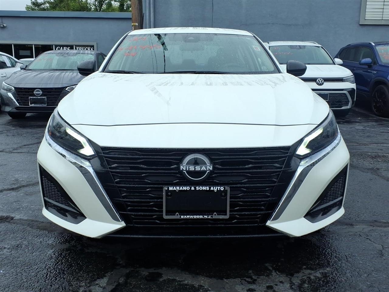 Nissan Altima 2.5 SV Sedan 2024