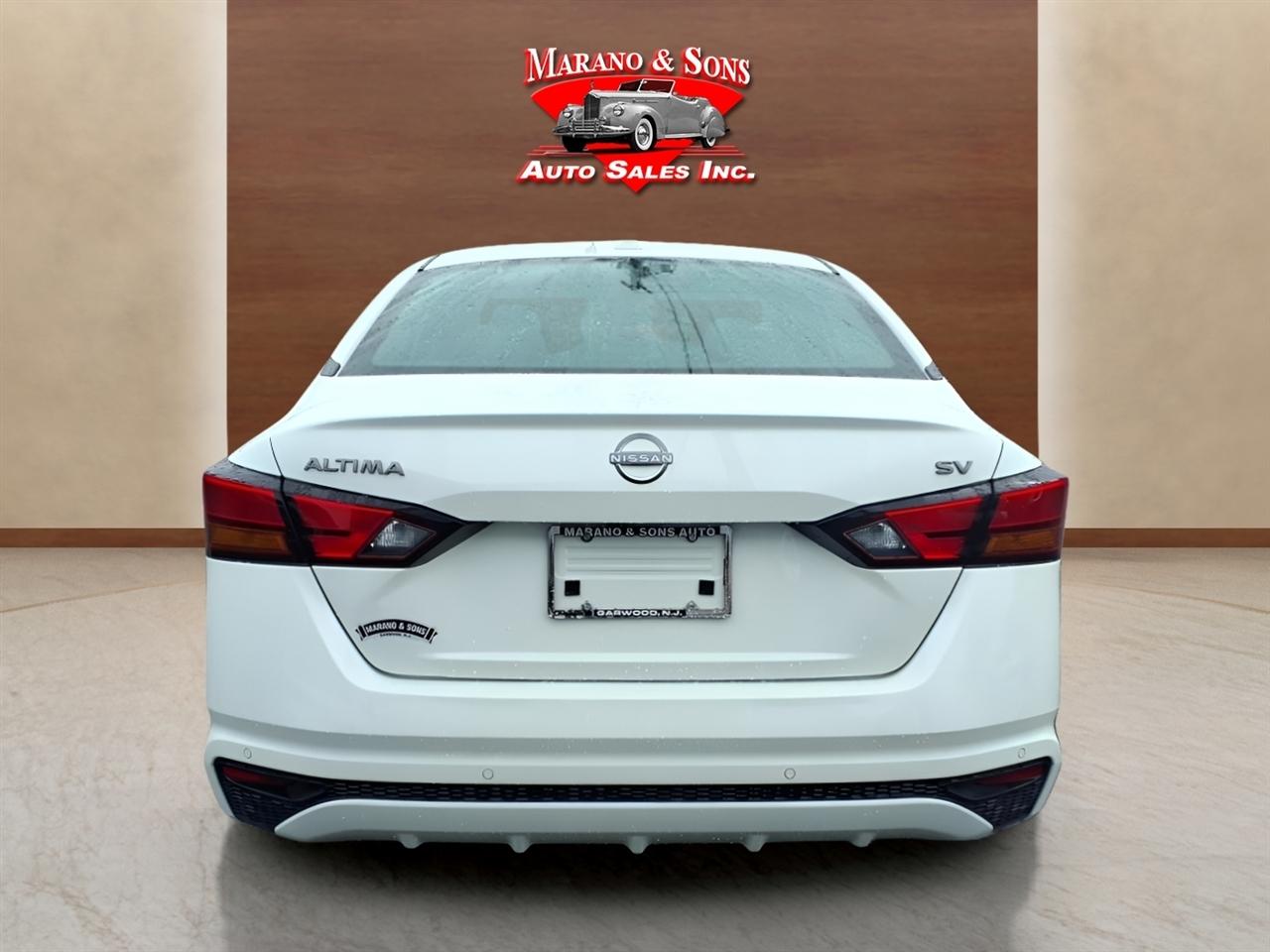 Nissan Altima 2.5 SV Sedan 2024