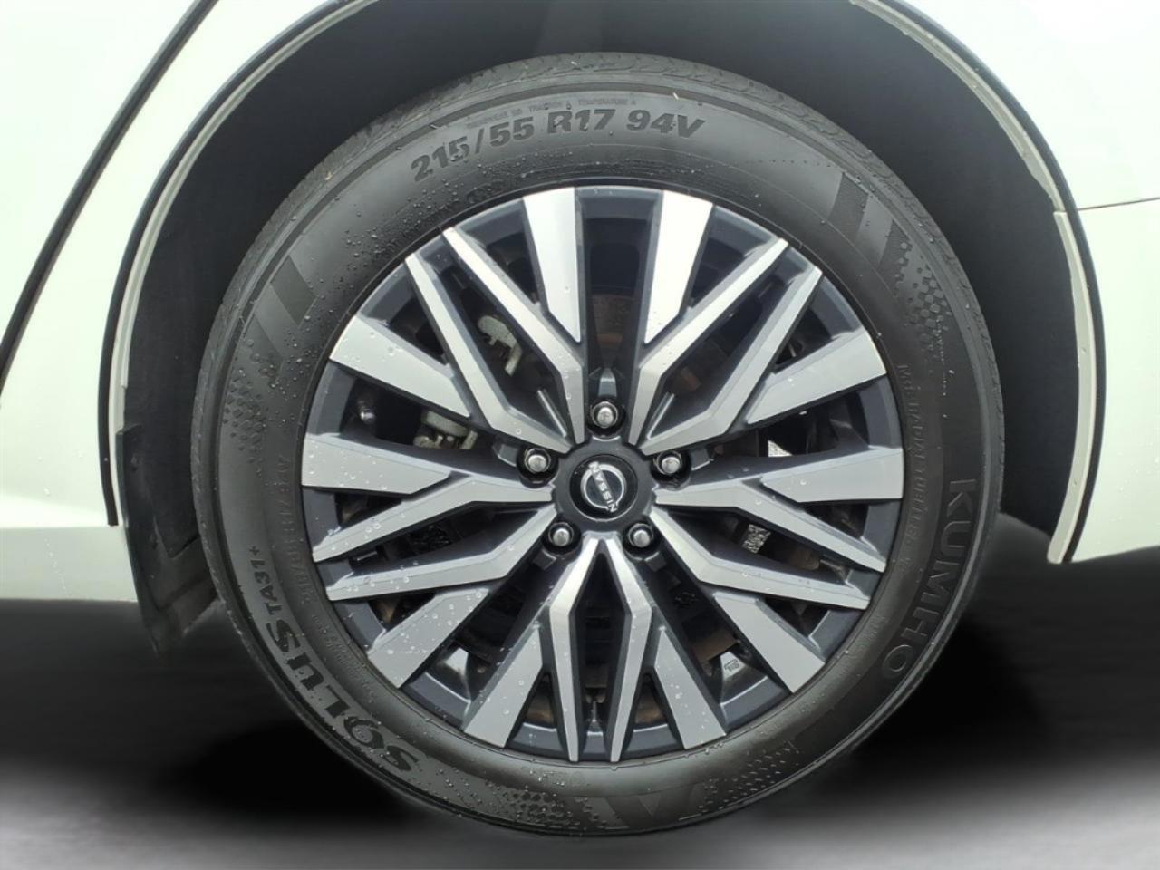 Nissan Altima 2.5 SV Sedan 2024