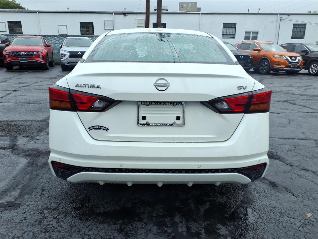 Nissan Altima 2.5 SV Sedan 2024