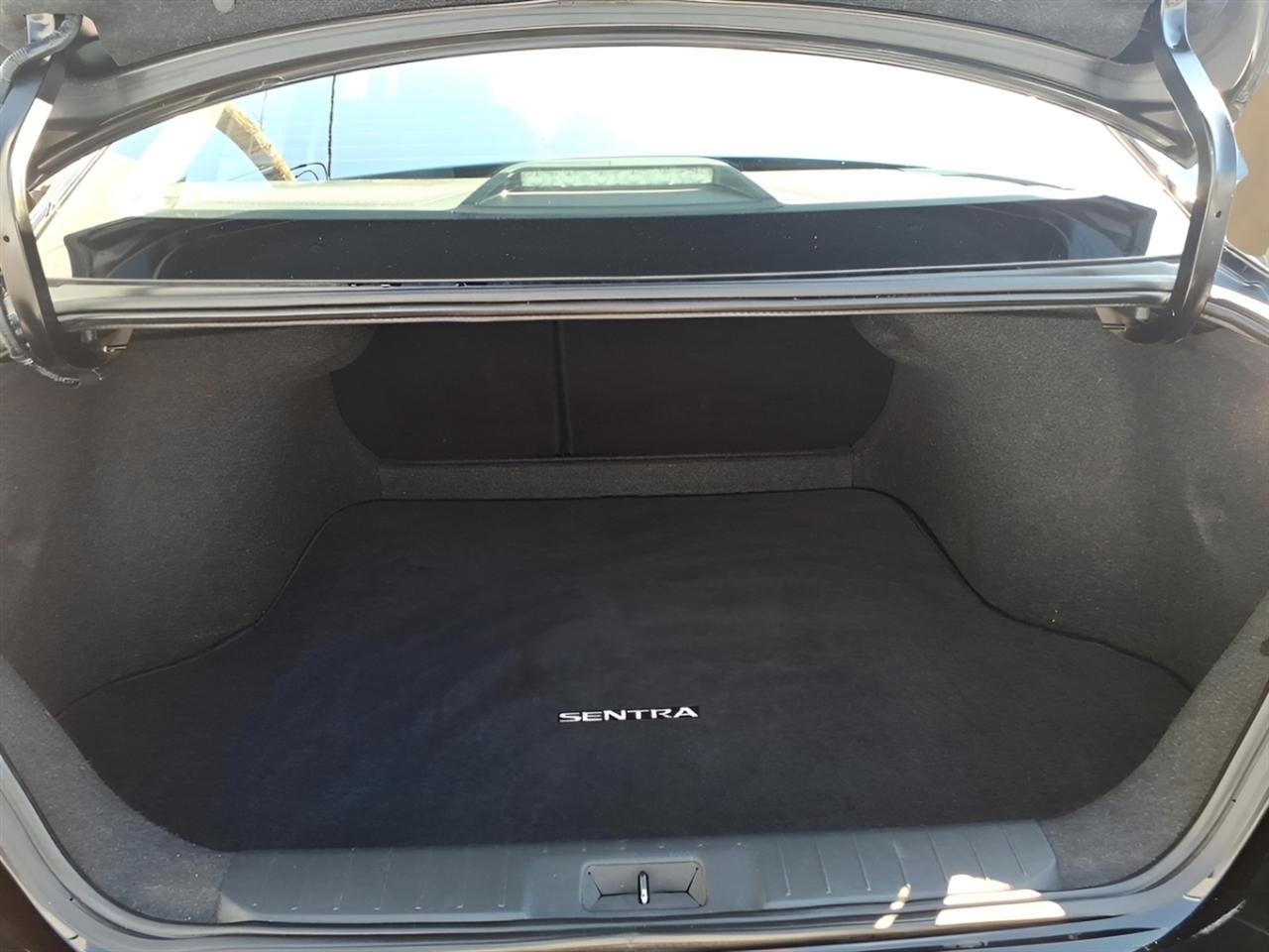 Nissan Sentra SV CVT 2024