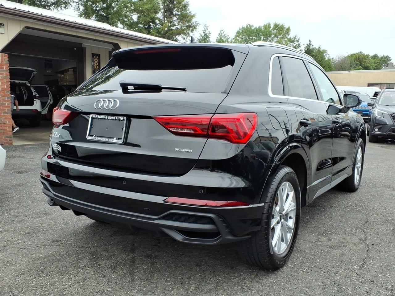 Audi Q3 S line Premium 45 TFSI quattro 2025