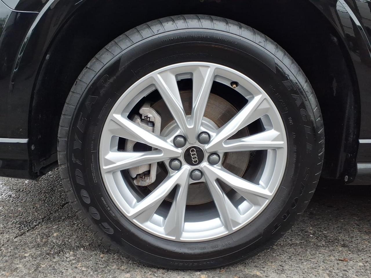 Audi Q3 S line Premium 45 TFSI quattro 2025
