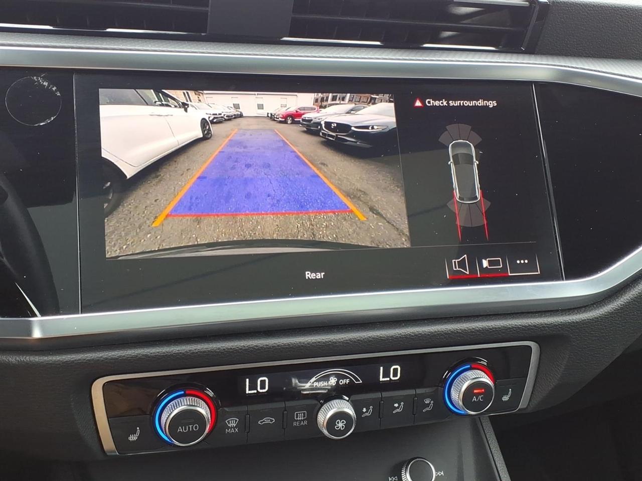 Audi Q3 S line Premium 45 TFSI quattro 2025