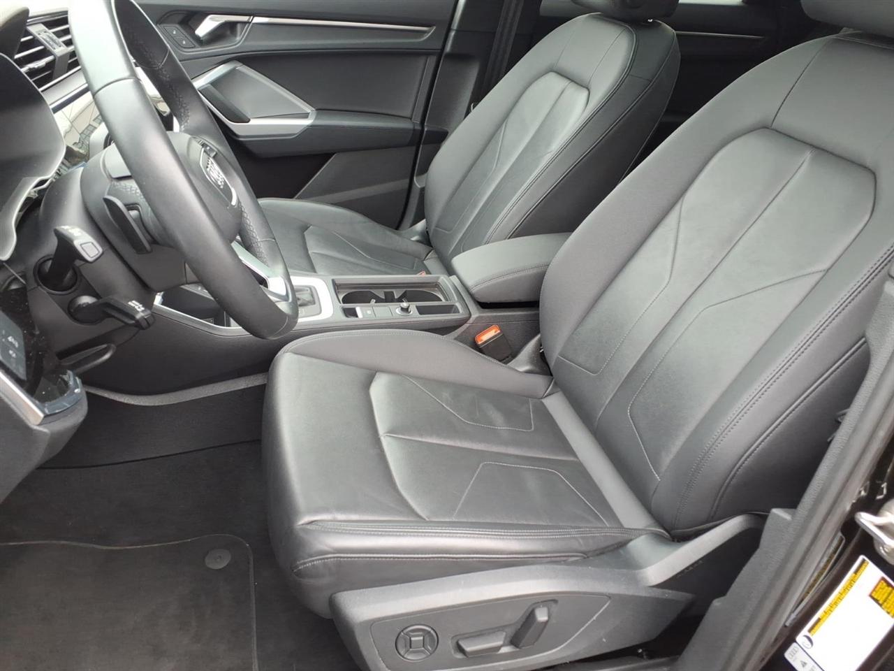 Audi Q3 S line Premium 45 TFSI quattro 2025