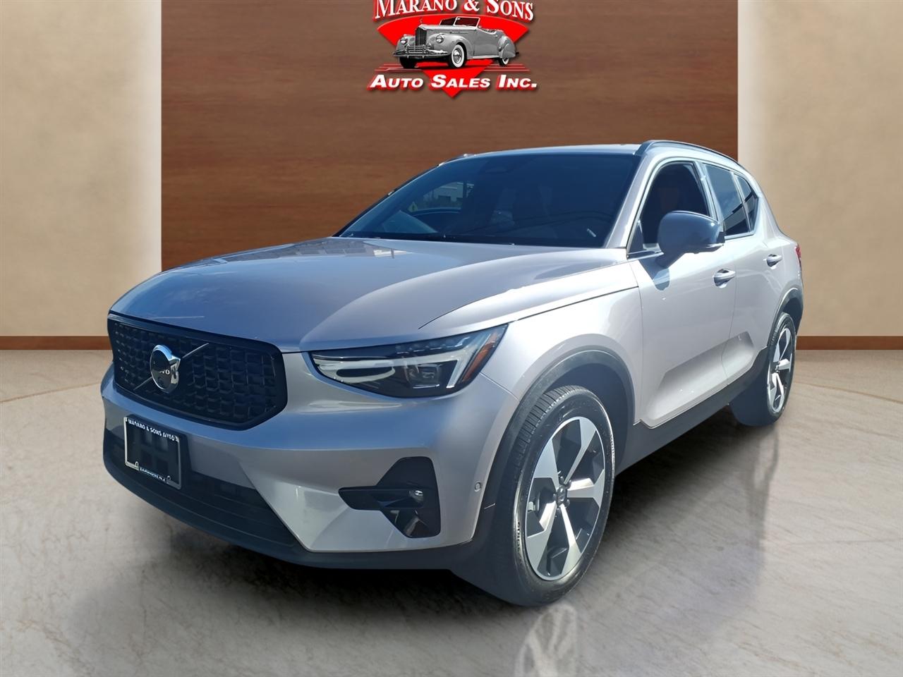 2026 Volvo XC40 B5 AWD Plus