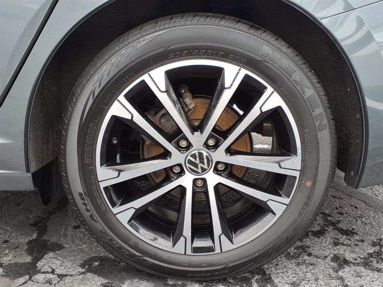 Volkswagen Jetta Sport Auto 2025