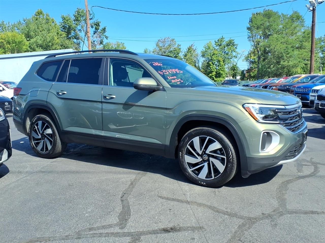 Volkswagen Atlas 2.0T SE w/Technology 4MOTION 2026
