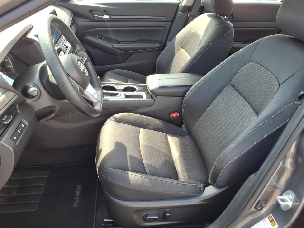 Nissan Altima 2.5 SV Sedan 2024